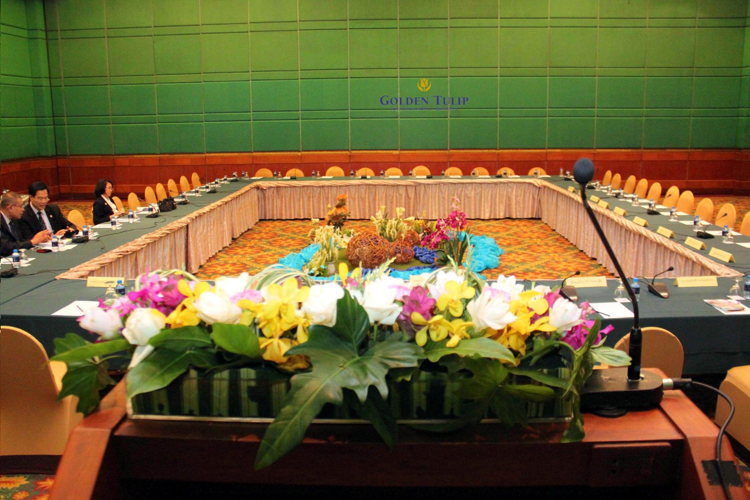 Golden Tulip Sovereign Hotel Bangkok Ngoại thất bức ảnh