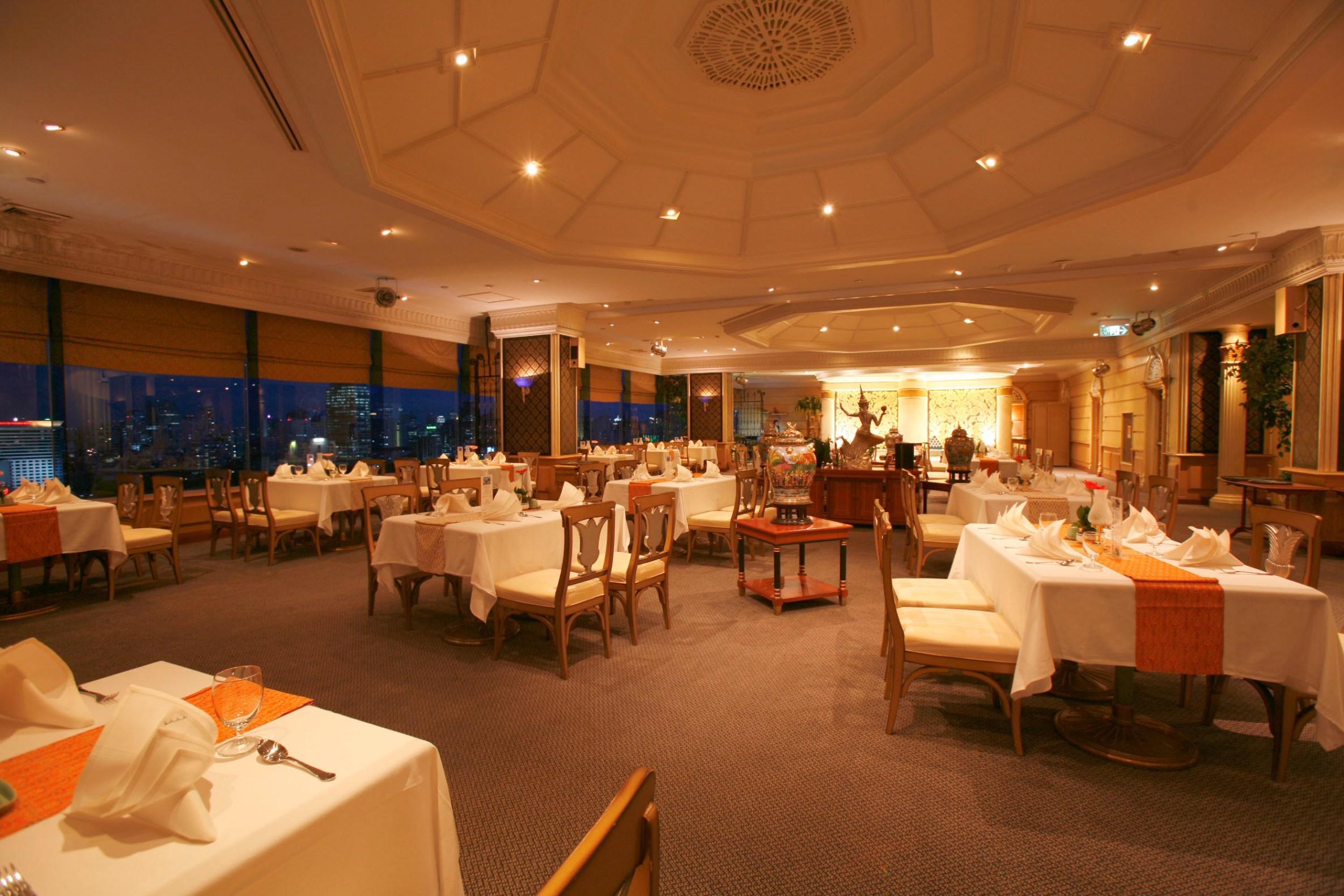 Golden Tulip Sovereign Hotel Bangkok Ngoại thất bức ảnh