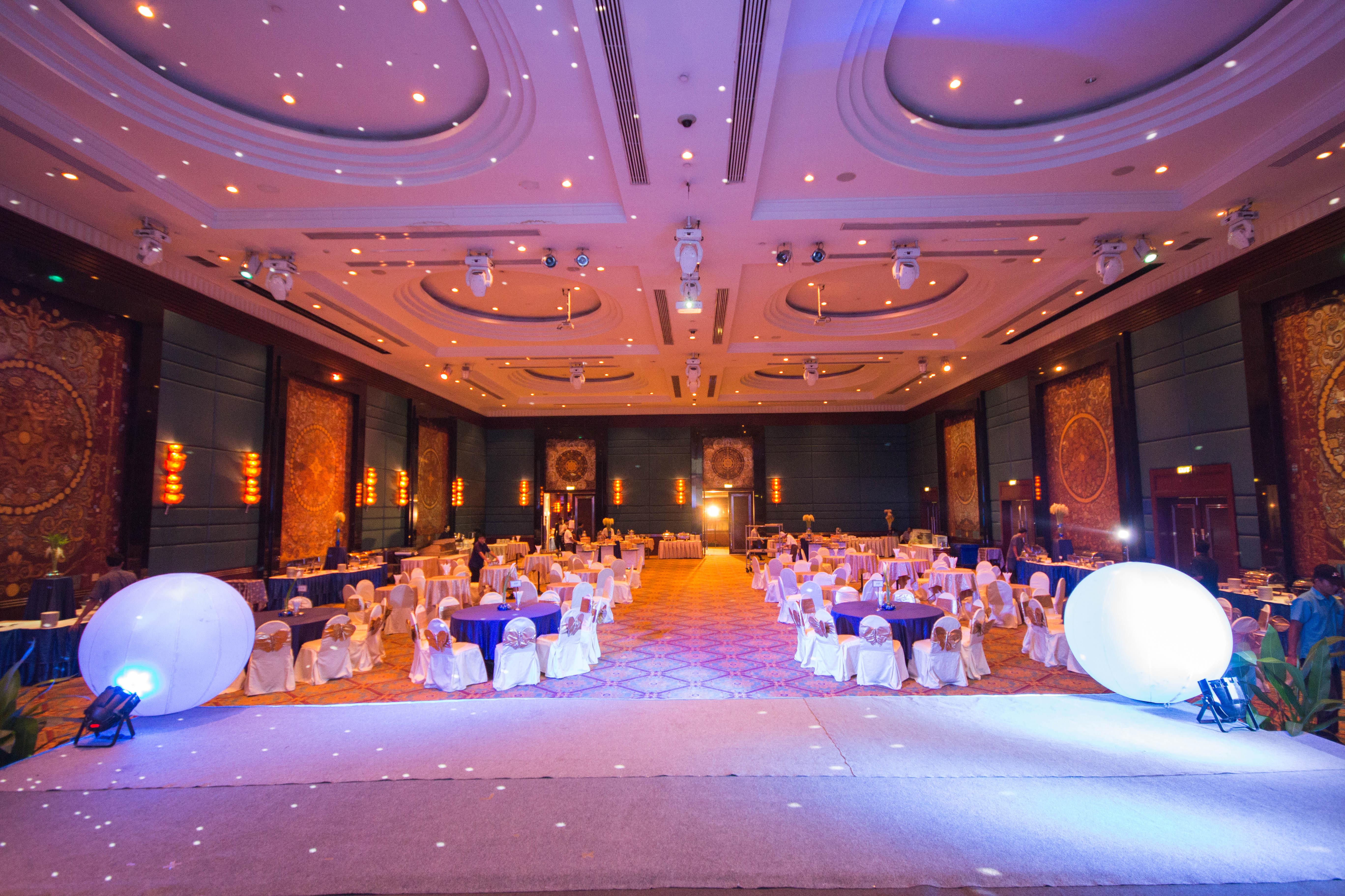 Golden Tulip Sovereign Hotel Bangkok Ngoại thất bức ảnh