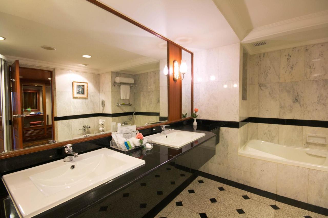 Golden Tulip Sovereign Hotel Bangkok Ngoại thất bức ảnh