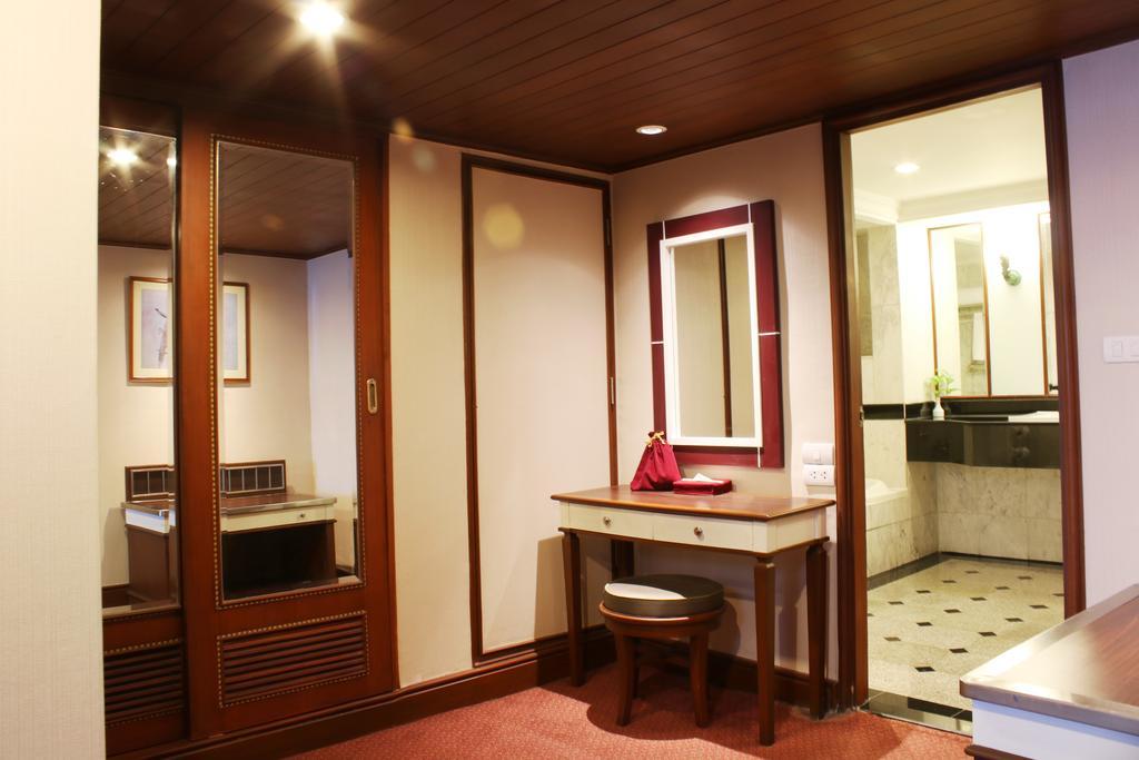 Golden Tulip Sovereign Hotel Bangkok Ngoại thất bức ảnh