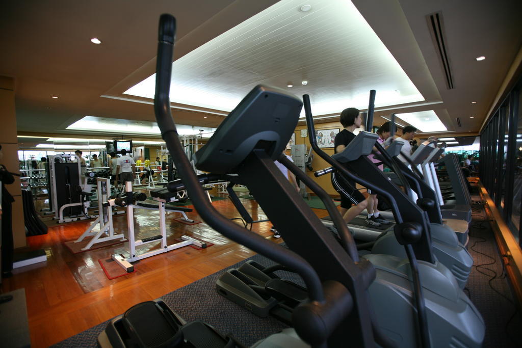 Golden Tulip Sovereign Hotel Bangkok Ngoại thất bức ảnh
